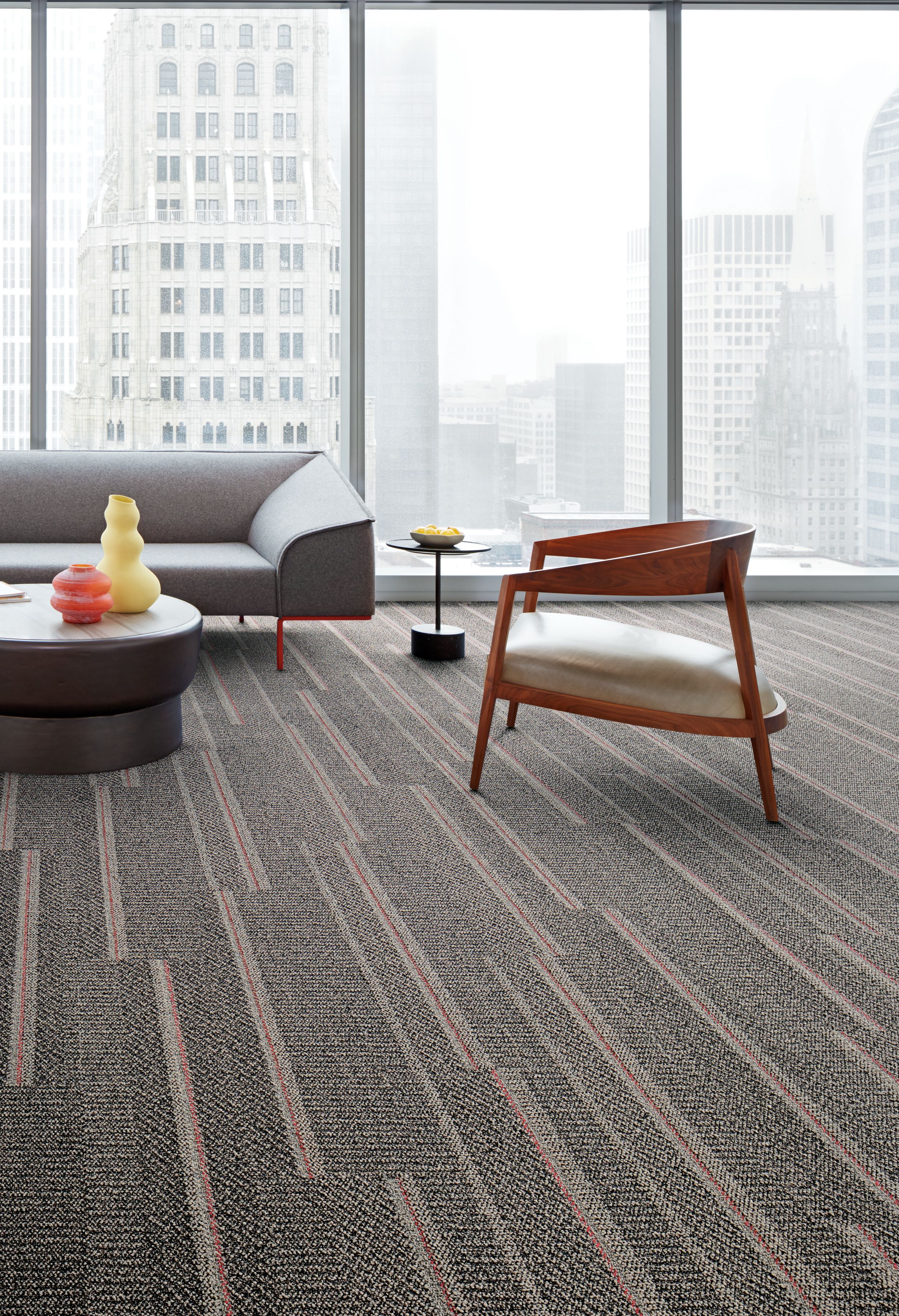 Interface Simple Sash plank carpet tile in common are with chairs imagen número 4